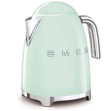 Load image into Gallery viewer, SMEG KLF03PGUS 50&#39;s Style Pastel Green Kettle - Certified open box
